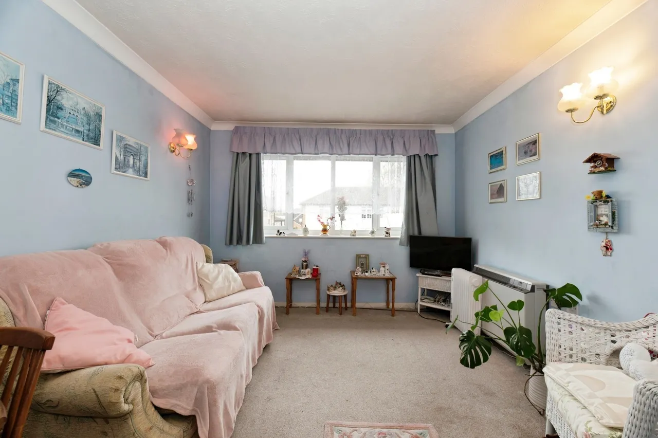 Wordsworth Drive, Cheam, SM3, photo 5
