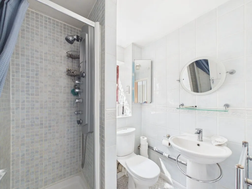 Lidstone Close, Lower Earley, RG6, photo 11