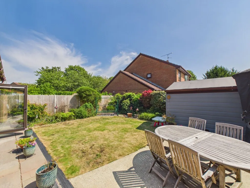 Lidstone Close, Lower Earley, RG6, photo 19