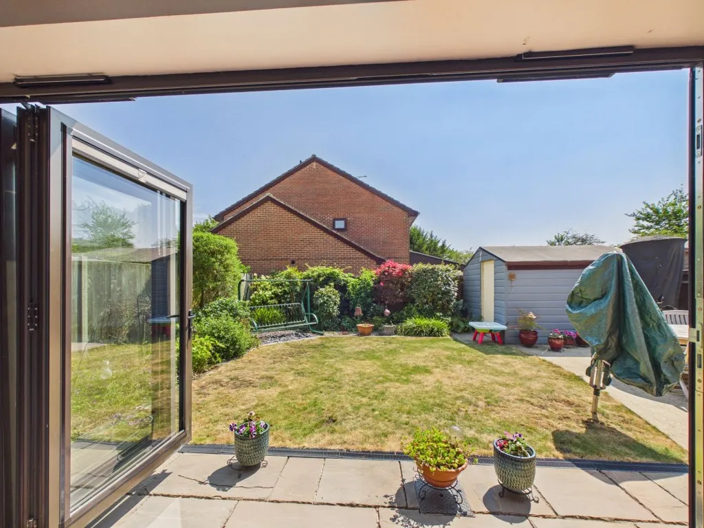 Lidstone Close, Lower Earley, RG6, photo 8