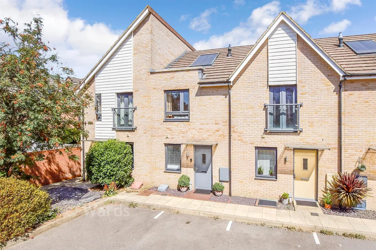 2 bed house for sale, Trinity Way, Maidstone, ME15