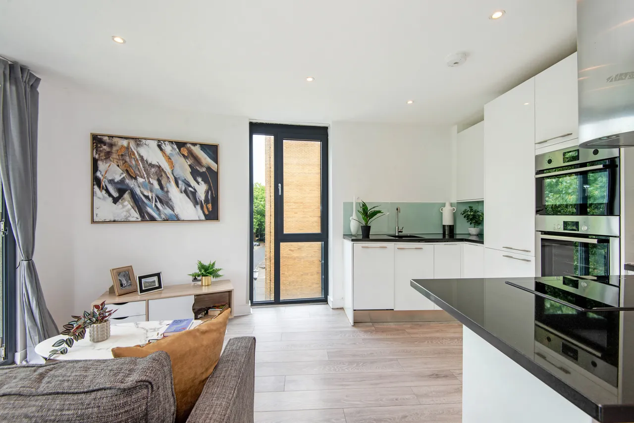 Tavistock Crescent, London, W11, photo 2