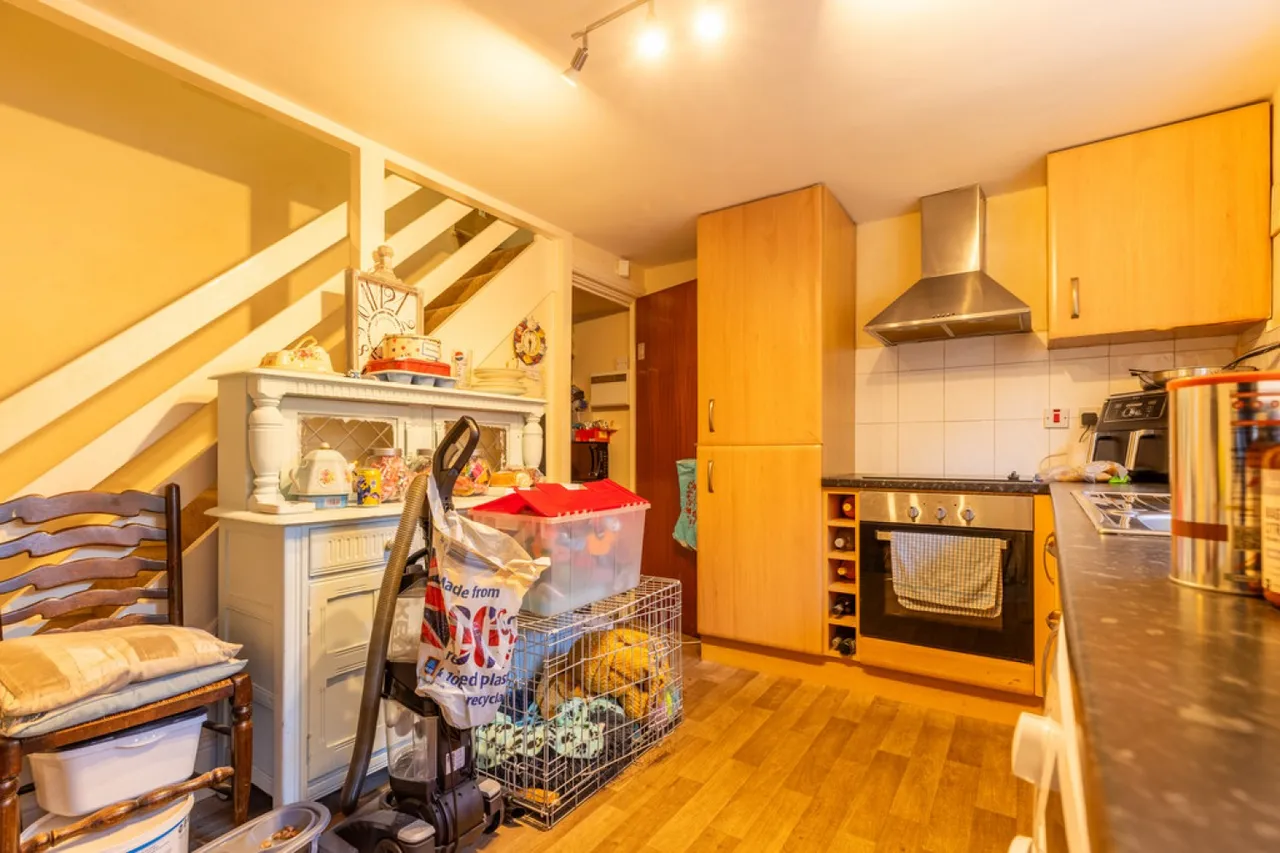 Rochdale Road, Shaw, OL2 7HS, photo 6