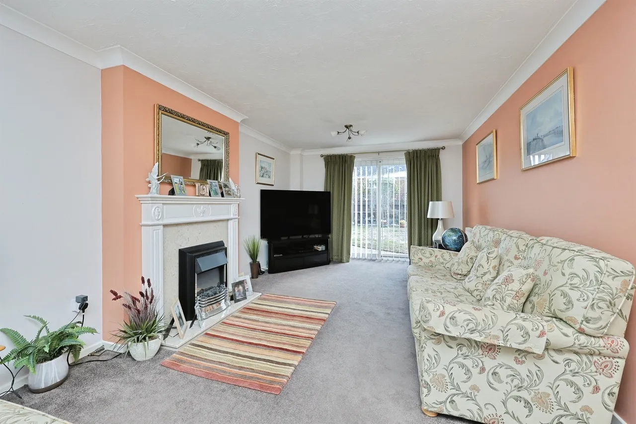 Mallow Way, Wymondham, NR18, photo 2