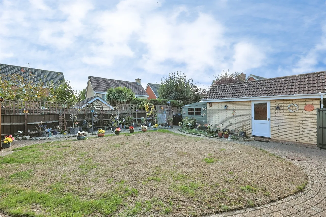 Mallow Way, Wymondham, NR18, photo 16