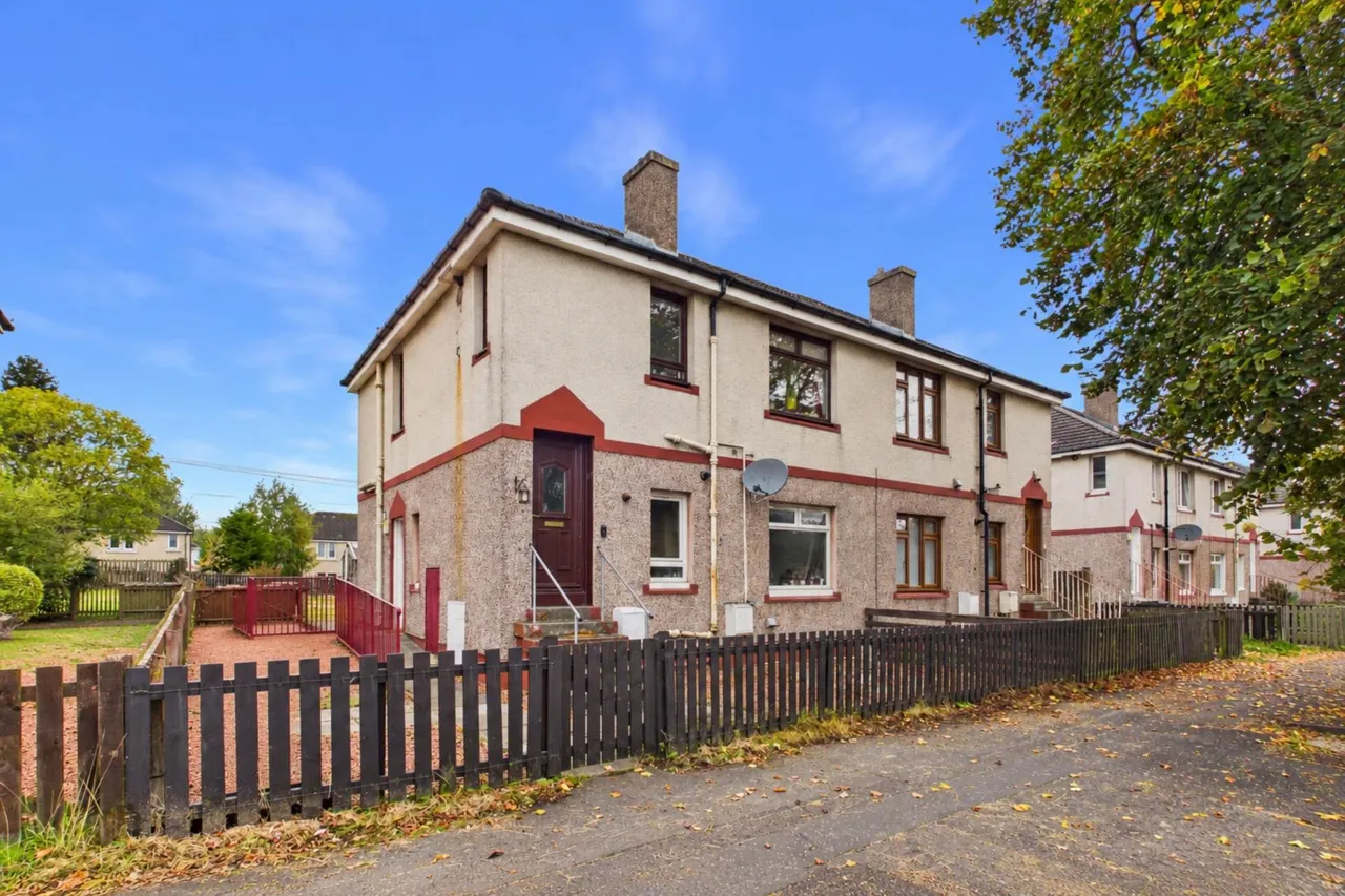 Bellshill Road, Motherwell, photo 13