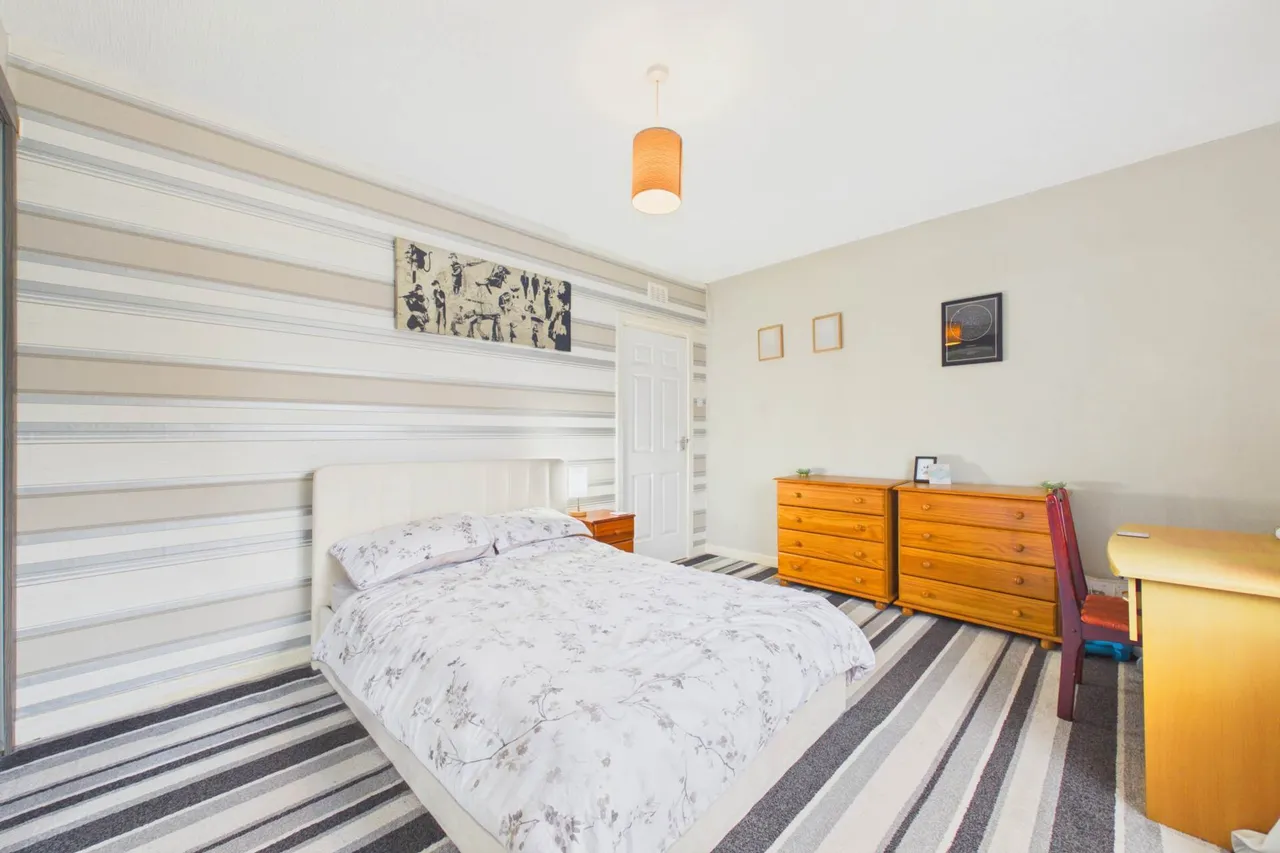 Bellshill Road, Motherwell, photo 9