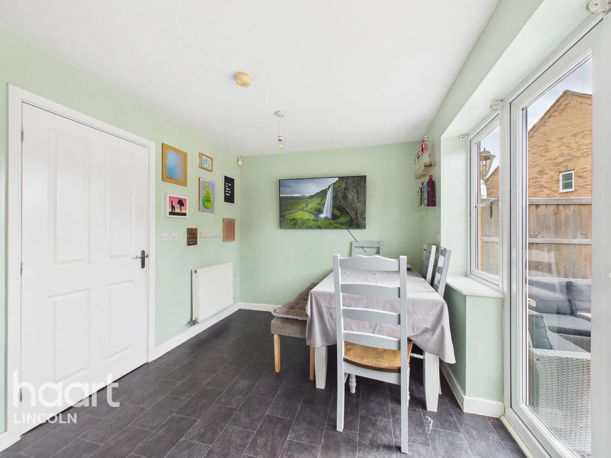 Juniper Way, Witham St Hughes, LN6, photo 5