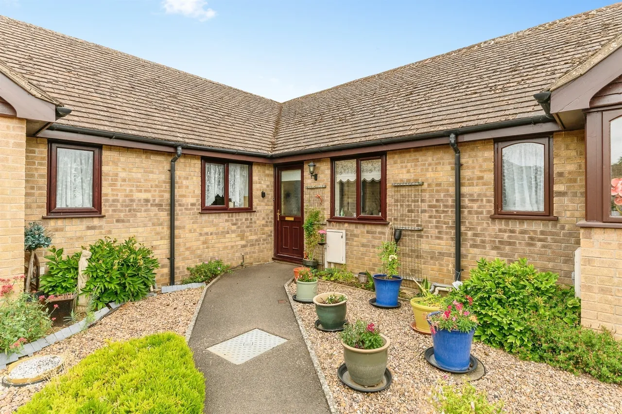2 bed house for sale — The Walled Garden, Tixover Grange, Stamford