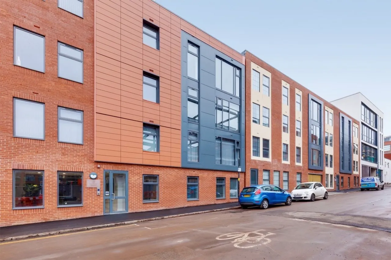 2 bed flat to rent — The Foundry, Carver Street, Jewellery Quarter, B1
