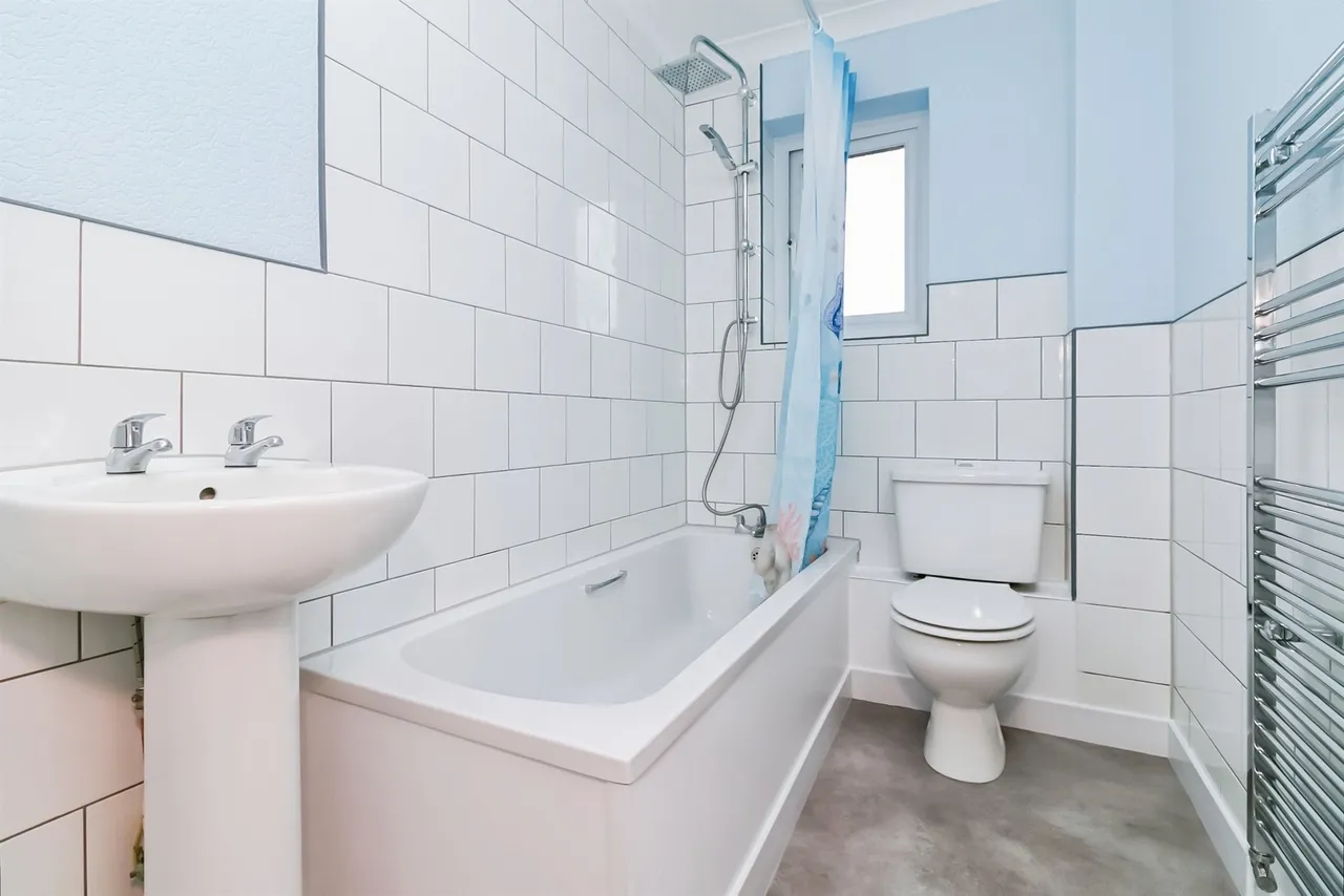 Teifi Drive, Barry, CF62, photo 8
