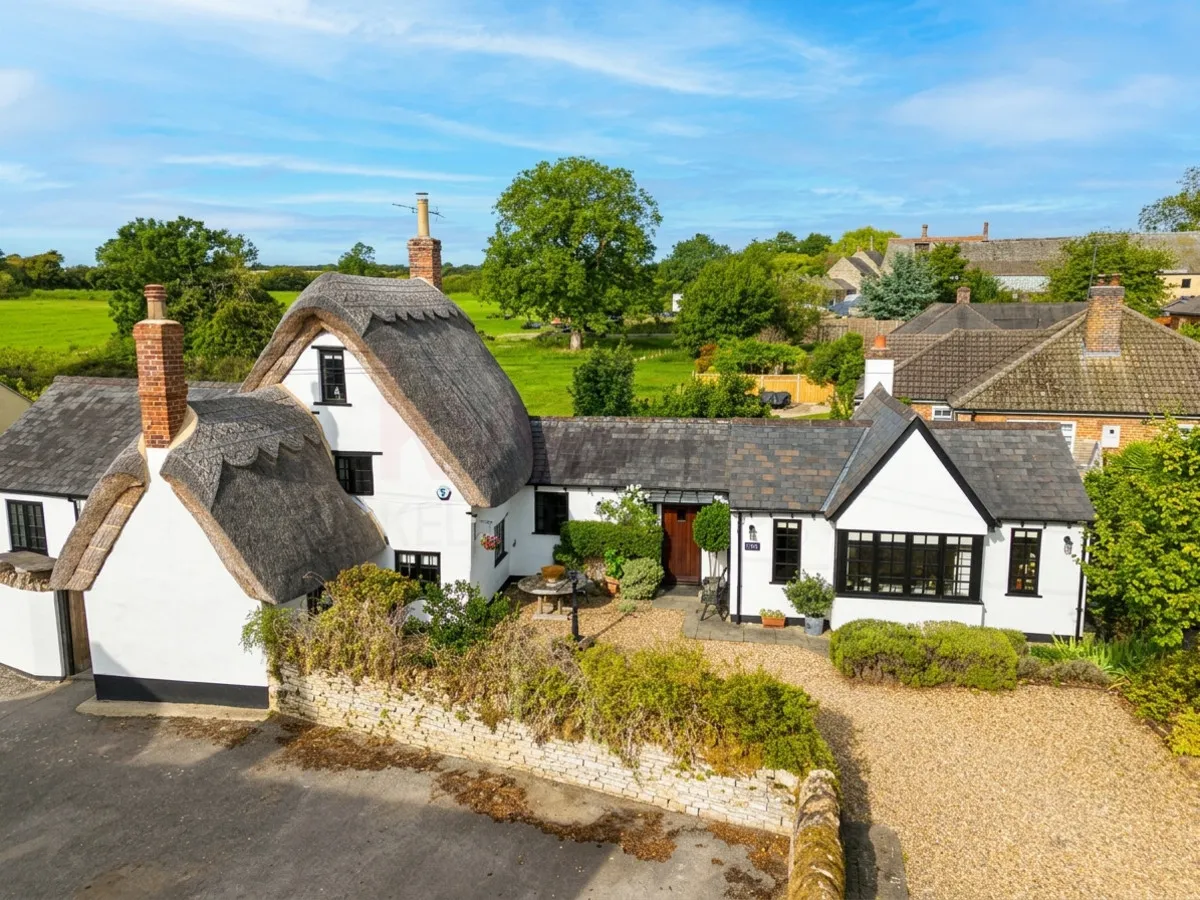 4 bed house for sale, Stoke Goldington Newport Pagnell, MK16