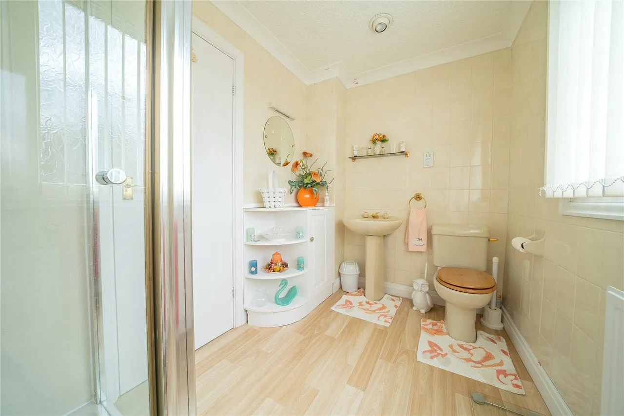 Gascoigne Court, Barwick in Elmet, LS15, photo 15