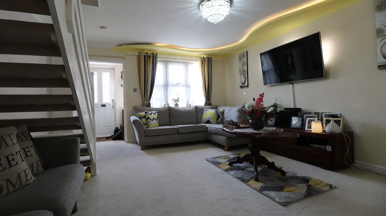 Curling Lane, Grays, Essex, RM17 5JB, photo 4