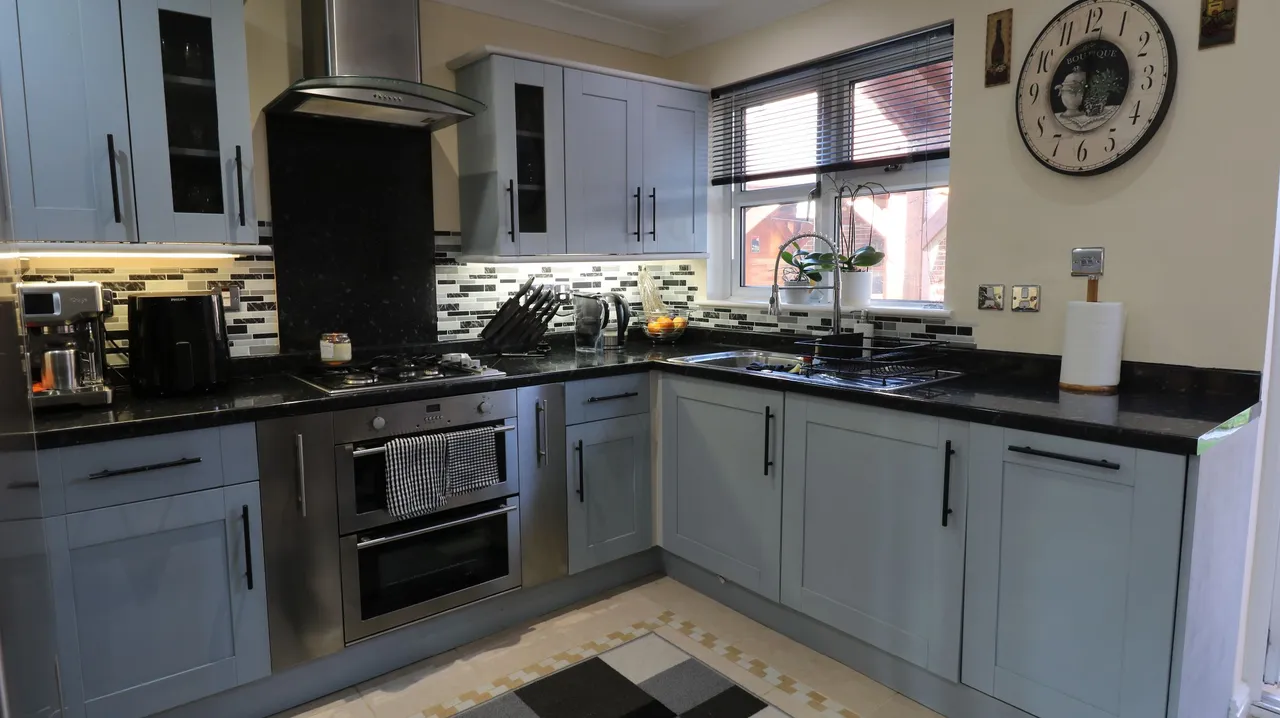 Curling Lane, Grays, Essex, RM17 5JB, photo 6