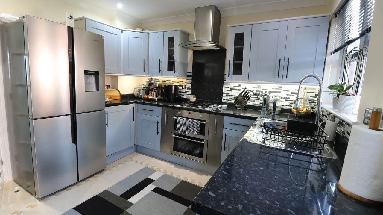 Curling Lane, Grays, Essex, RM17 5JB, photo 5