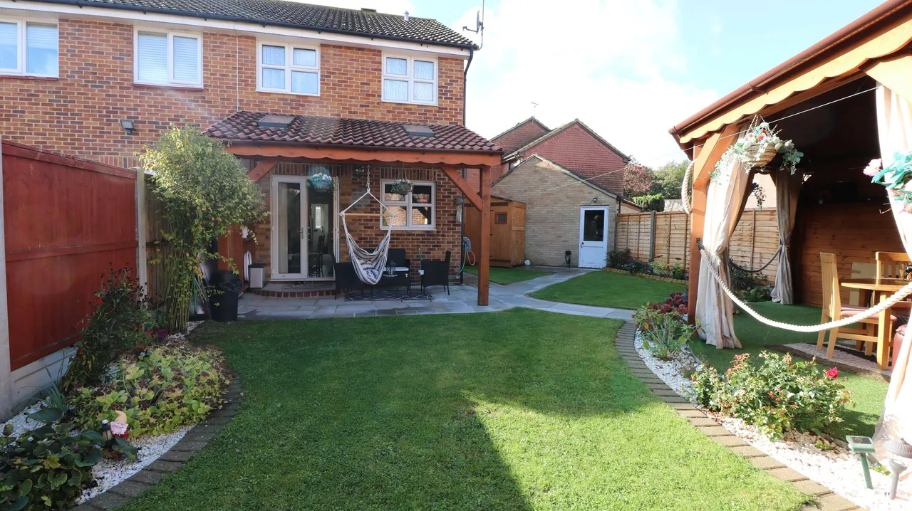 Curling Lane, Grays, Essex, RM17 5JB, photo 9