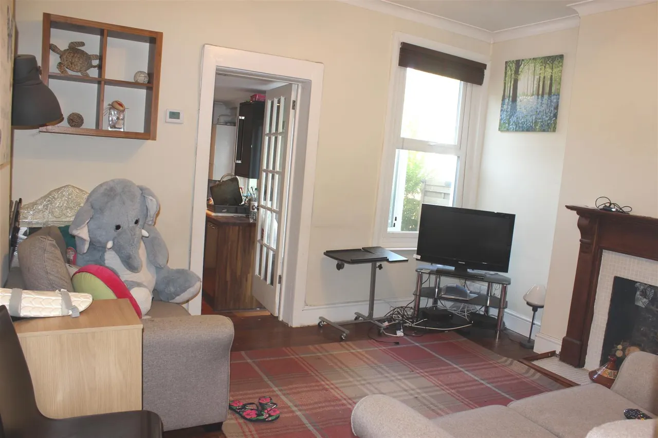 Egham Hill, Egham, Surrey, TW20 0BG, photo 11