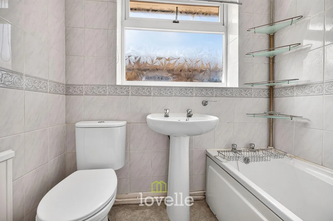 Holton Mount, Holton-Le-Clay, DN36, photo 7