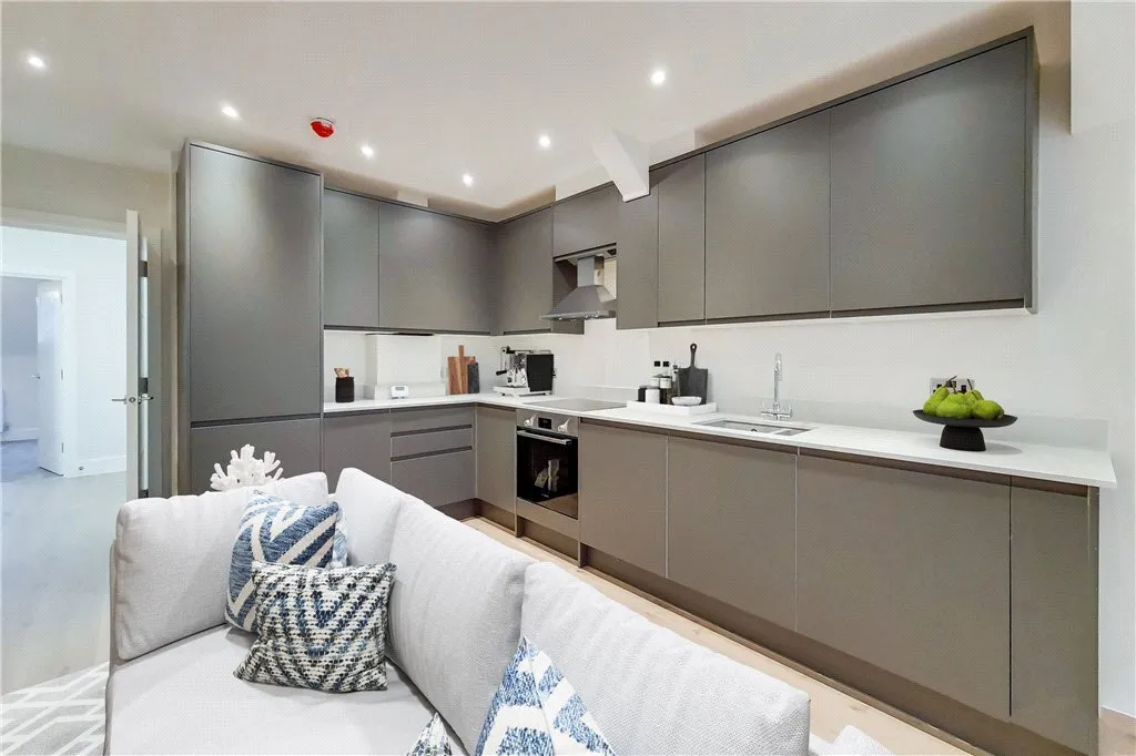 Woodcote Valley Road, Purley, CR8, photo 4