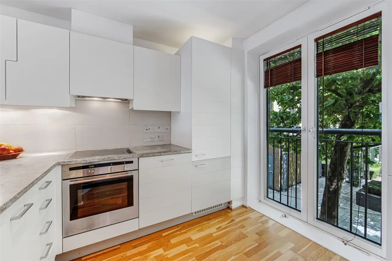Seacon Tower, Seacon Wharf, Hutchings Street, London, E14 8JX, photo 4