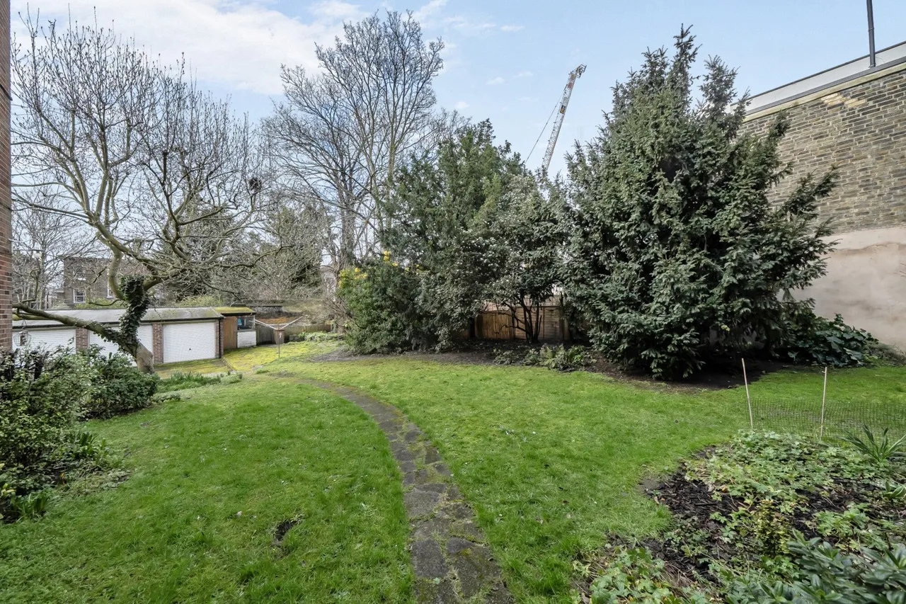 Wisteria Road, SE13, photo 4