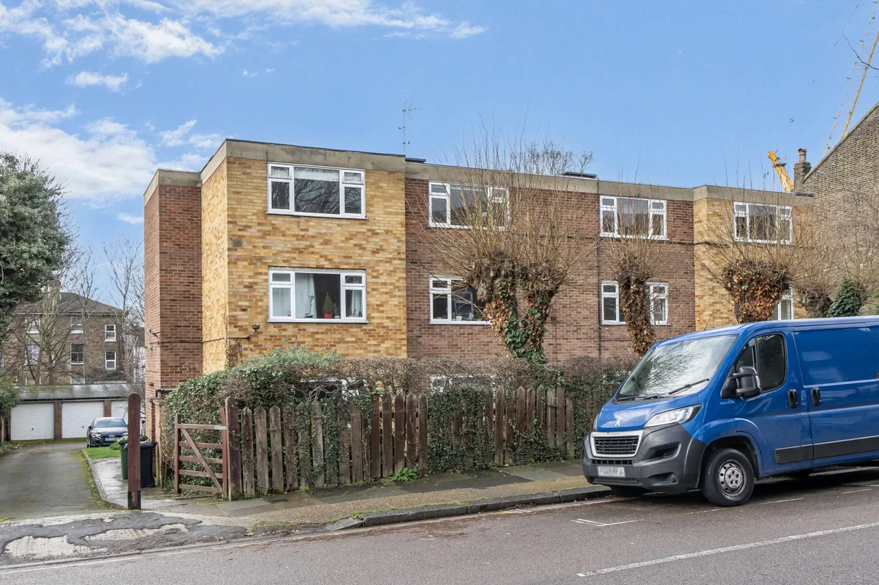 Wisteria Road, SE13, photo 2