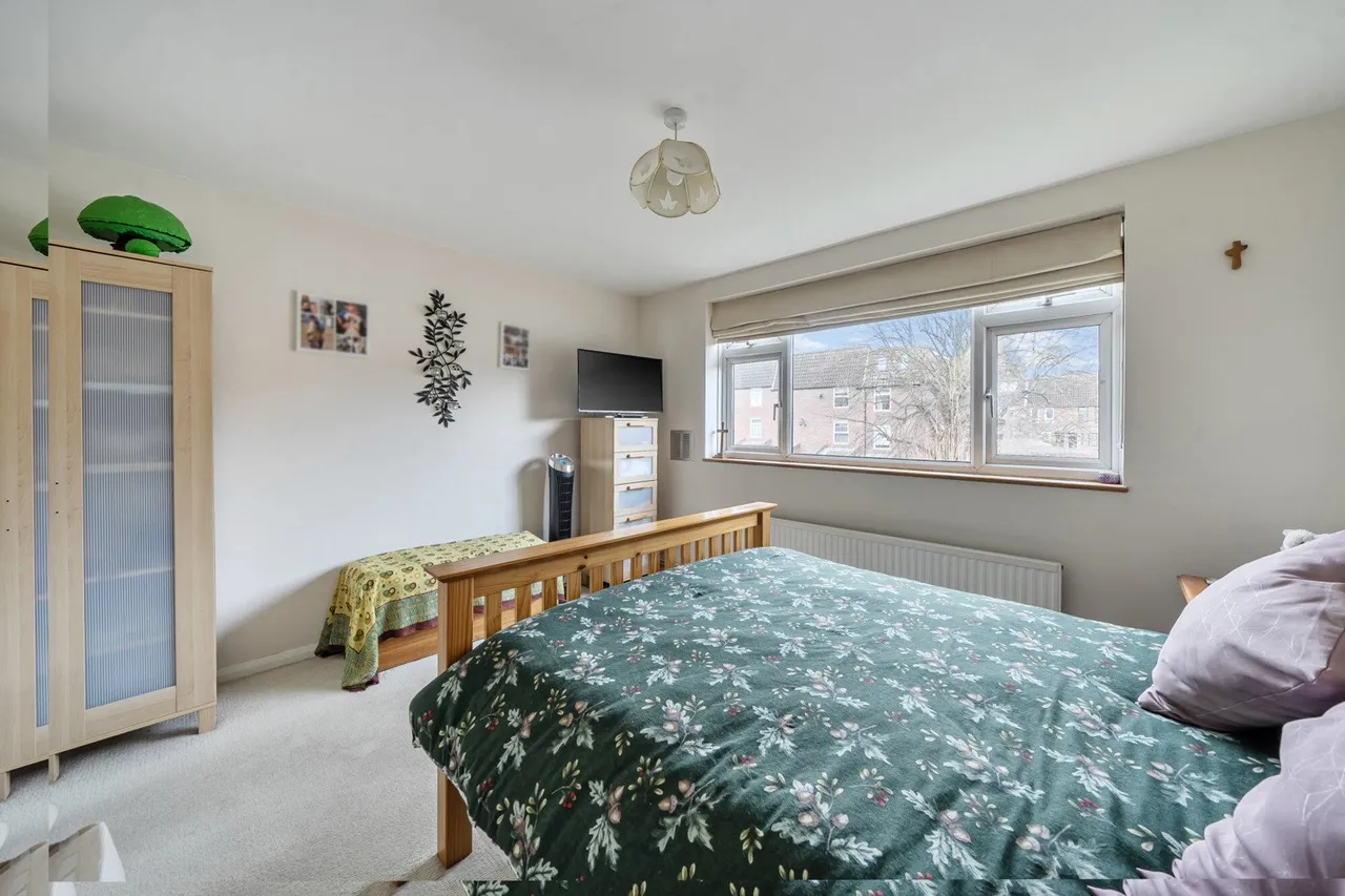 Wisteria Road, SE13, photo 13