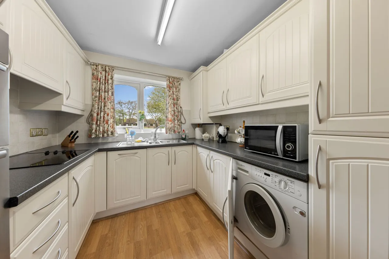 Woodside Court, Dudlows Green Road, Warrington, WA4 5EH, photo 6