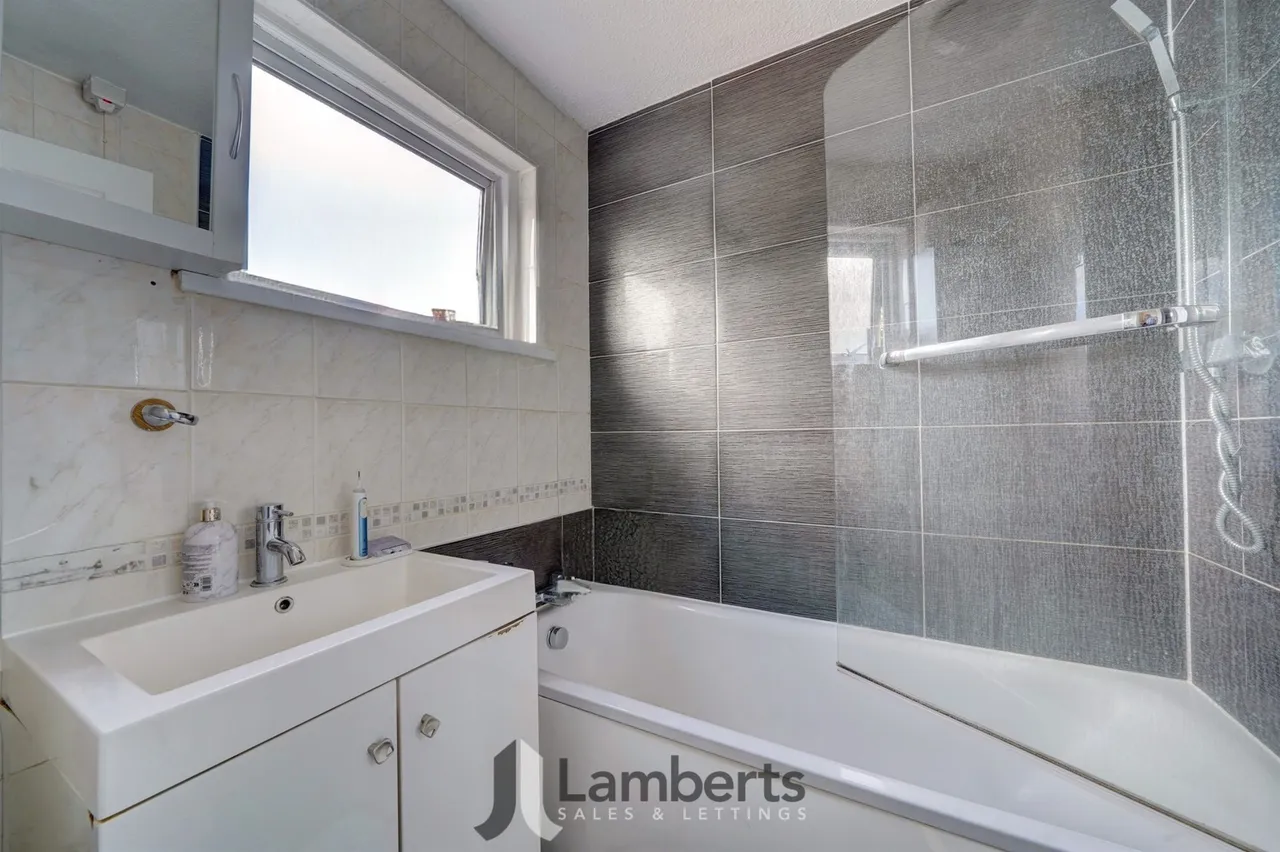 55 Langley Close, Redditch, photo 9