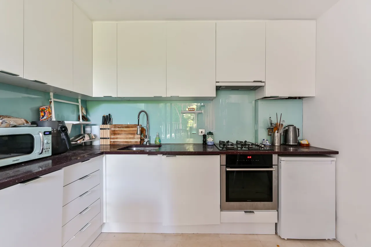 8 The Angell, 1 Larkhall Lane, London, photo 5
