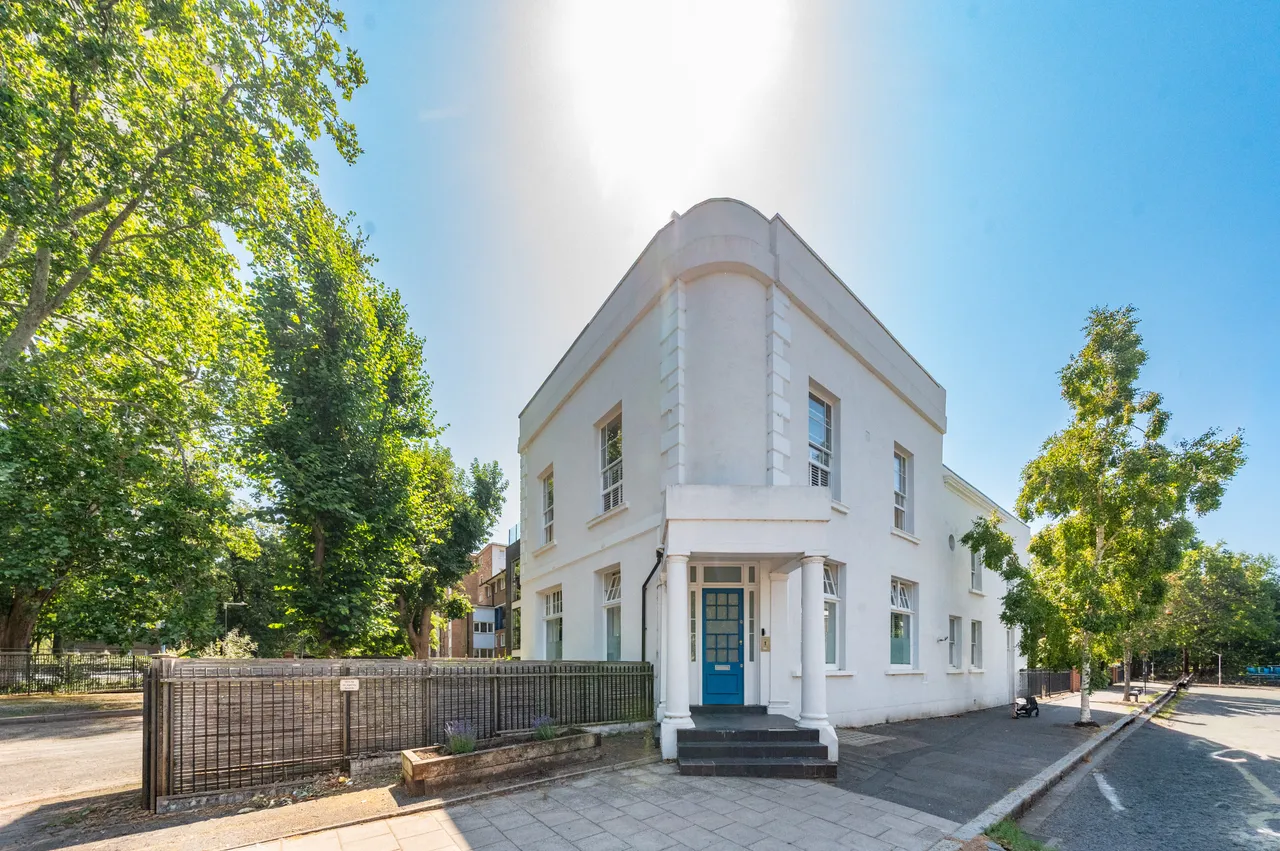 8 The Angell, 1 Larkhall Lane, London, photo 10