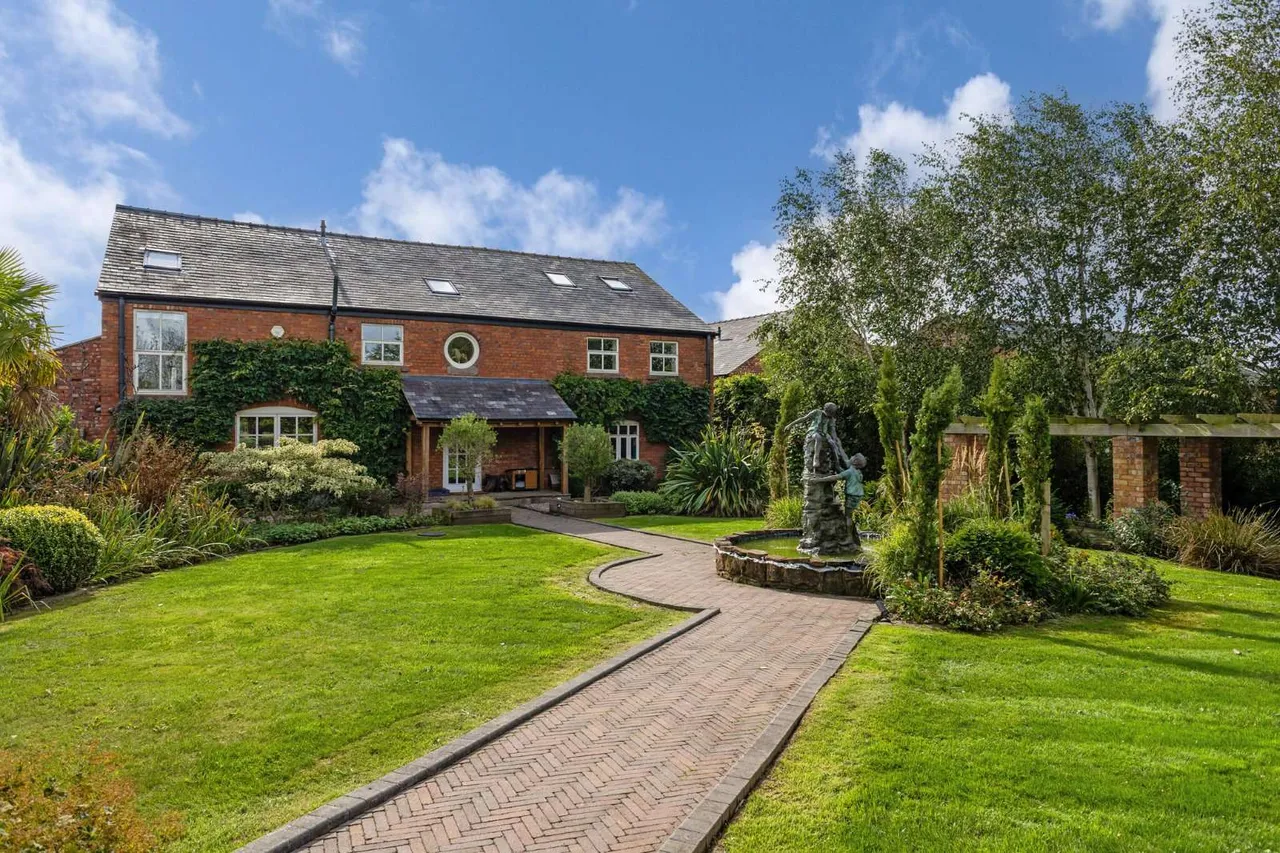 5 bed house for sale — Old Pale Heights, Kelsall, Tarporley, Cheshire, CW6 0GL