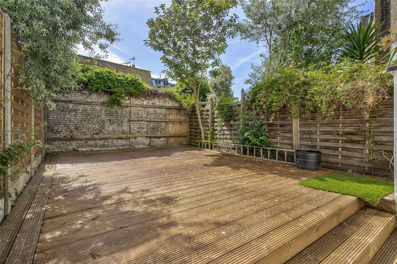 New Kings Road, Fulham, London, SW6, photo 2