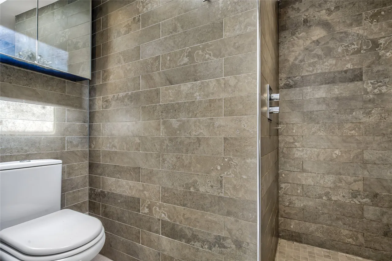New Kings Road, Fulham, London, SW6, photo 22