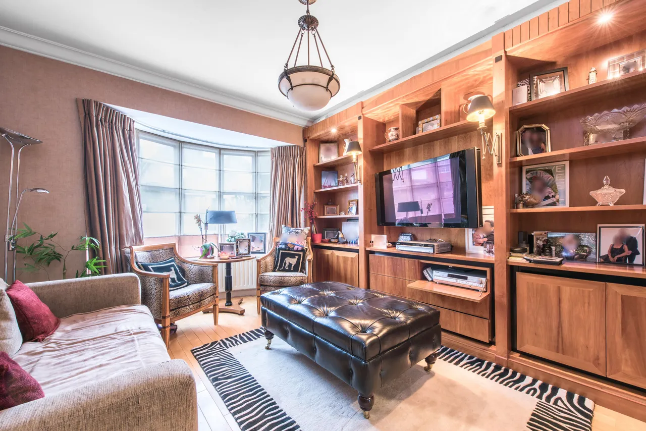 24 Church Mount, London, photo 8