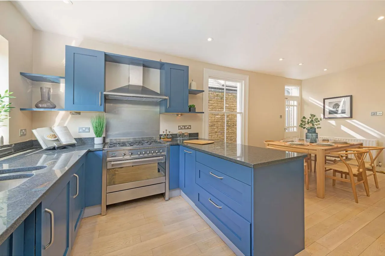 Burland Road, London, SW11, photo 6