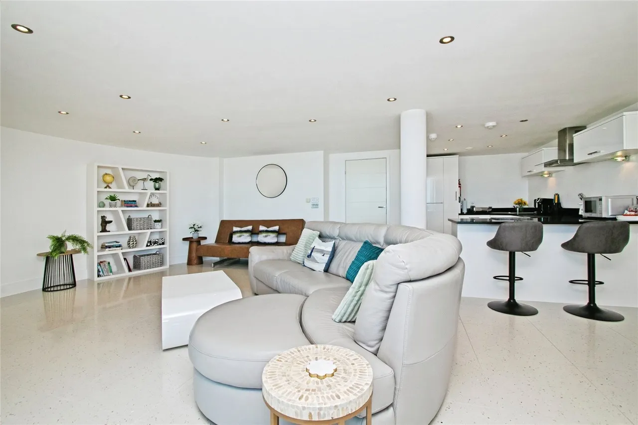 Narrowcliff, Newquay, TR7, photo 21