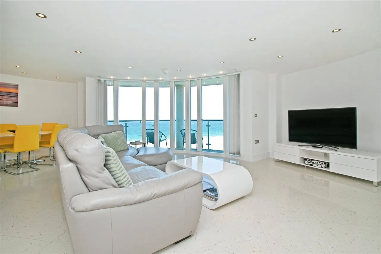 Narrowcliff, Newquay, TR7, photo 3