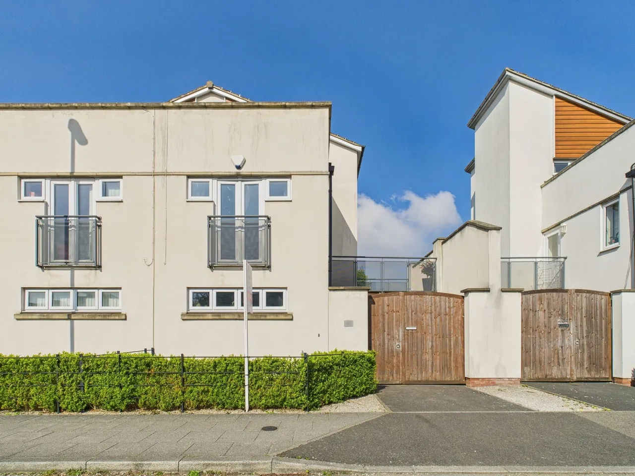 3 bed house for sale — Watkin Road, Leicester, LE2 7HW