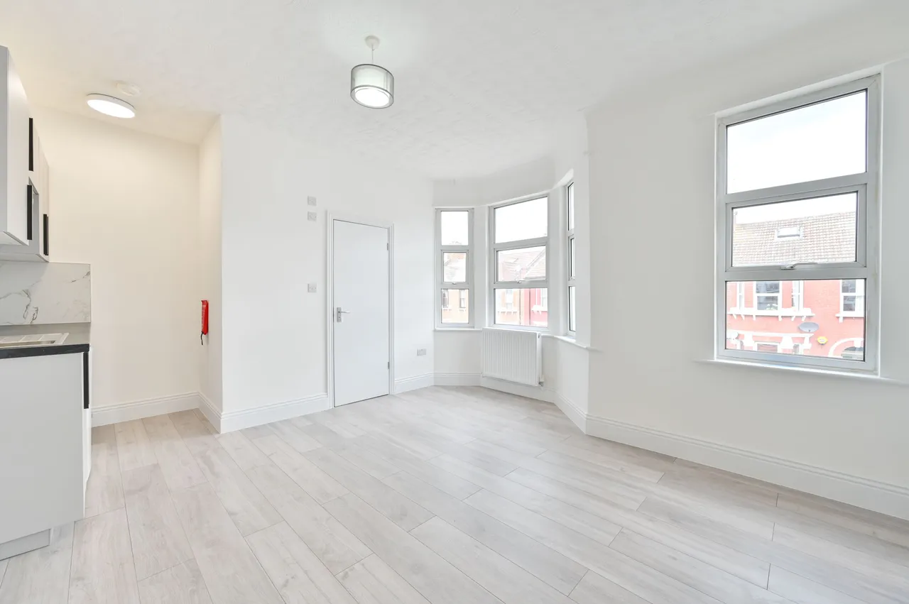 flat to rent, London, NW2