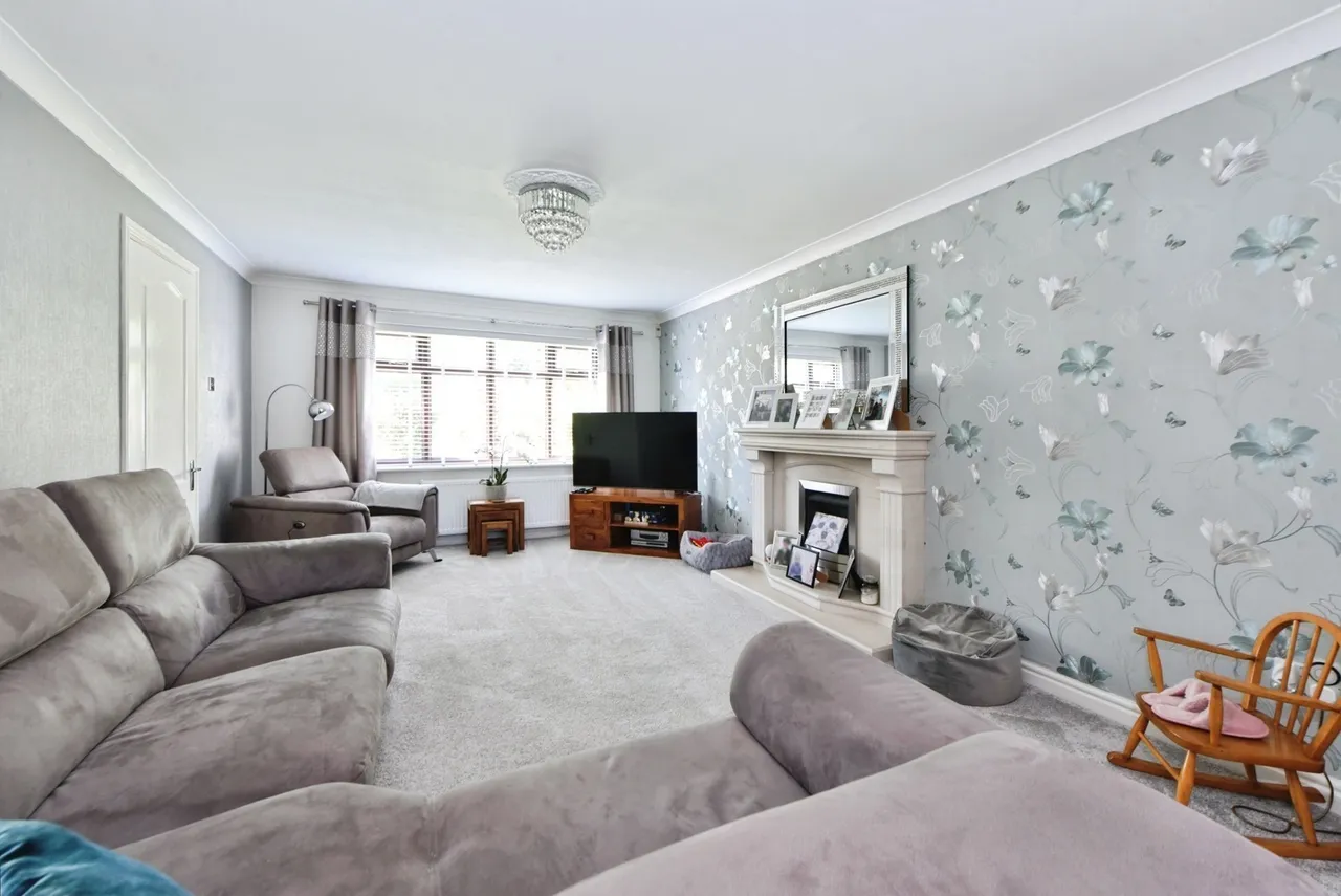 Ellerby Avenue, Clifton, Swinton, Manchester, M27, photo 3