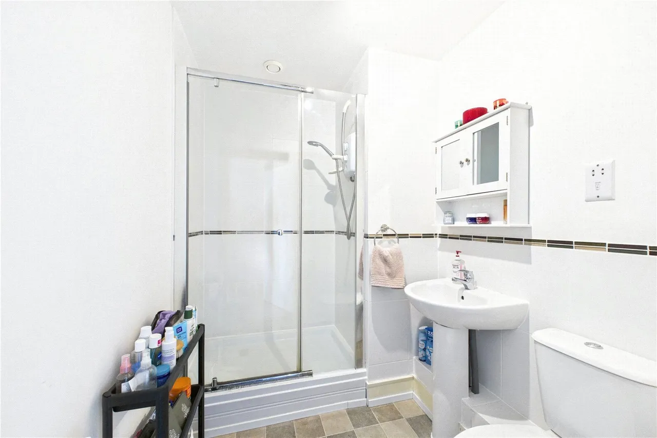 Alencon Link, Basingstoke, RG21, photo 4