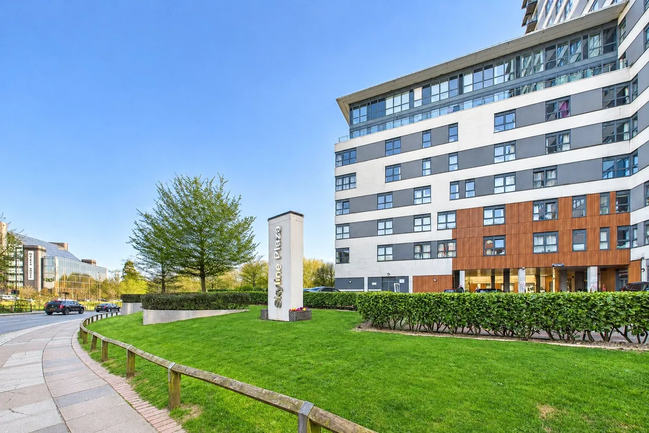 1 bed flat for sale, Alencon Link, Basingstoke, RG21