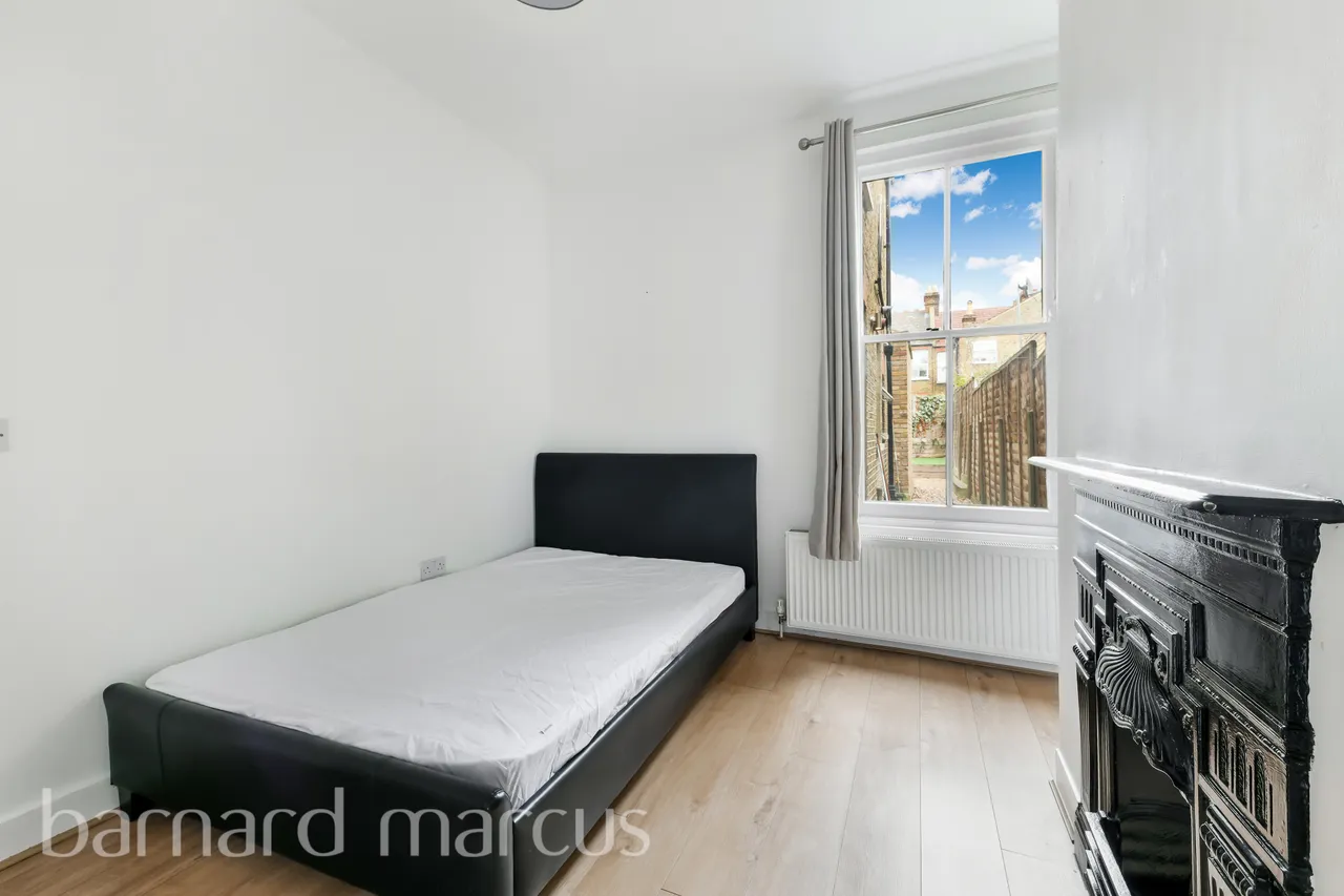 Eastwood Street, LONDON, photo 5