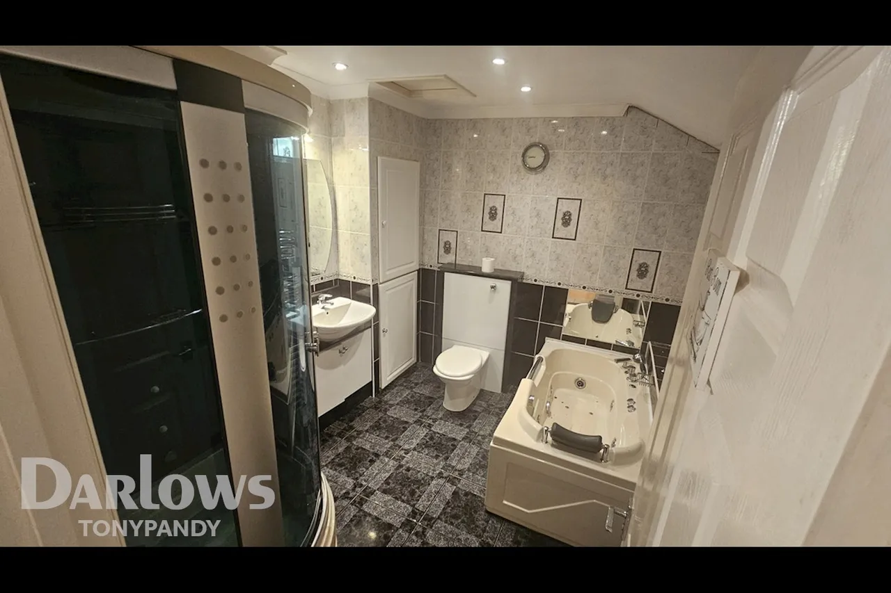 Miskin Street, Treherbert, CF42, photo 8