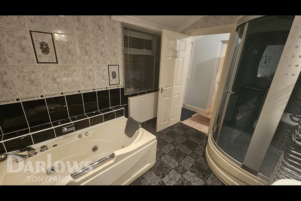 Miskin Street, Treherbert, CF42, photo 7
