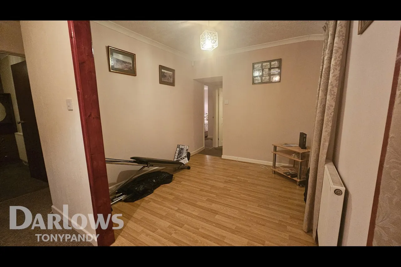 Miskin Street, Treherbert, CF42, photo 13