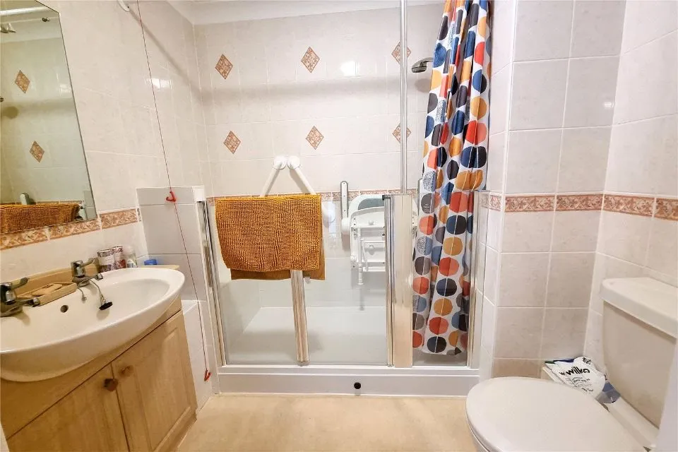 Wilmot Court, 76-84 Victoria Road, Farnborough, GU14 7NS, photo 7