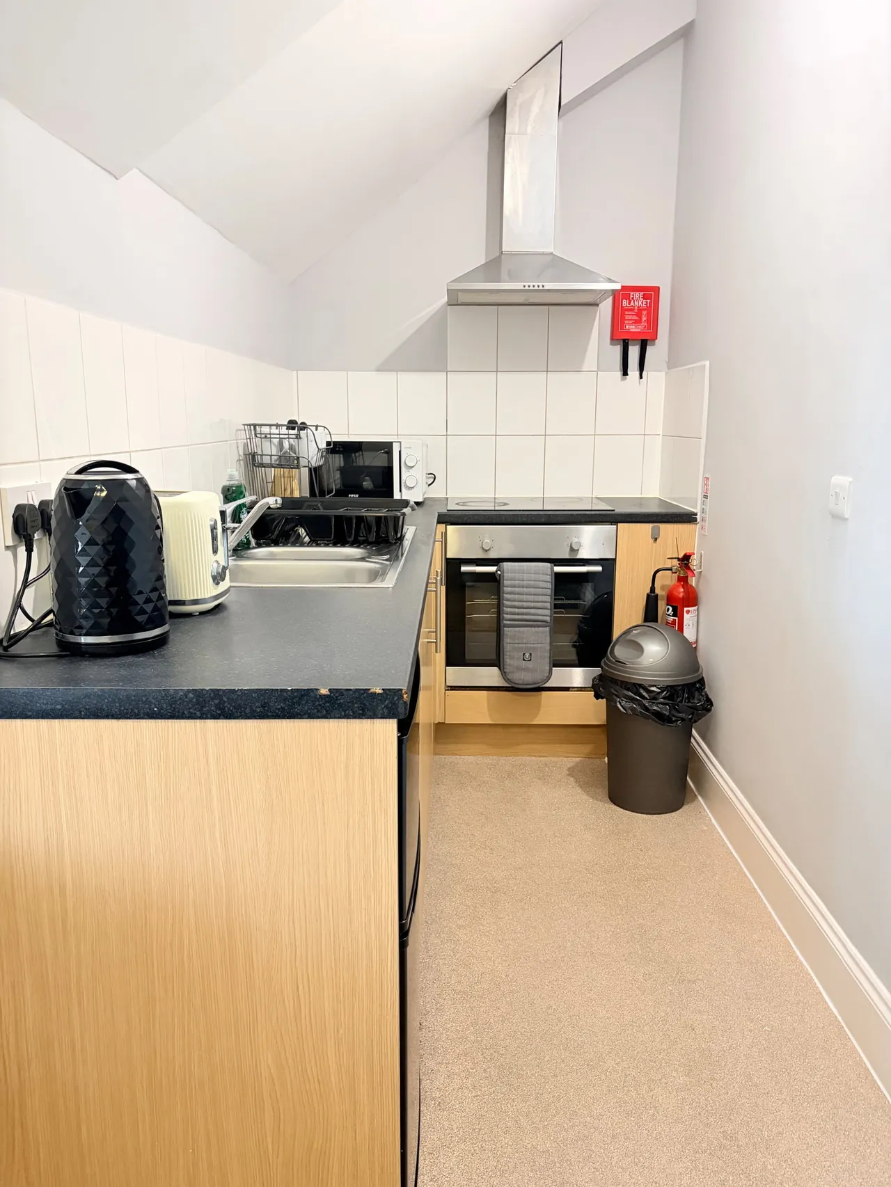 Ashdown Road, Epsom, KT17, photo 5